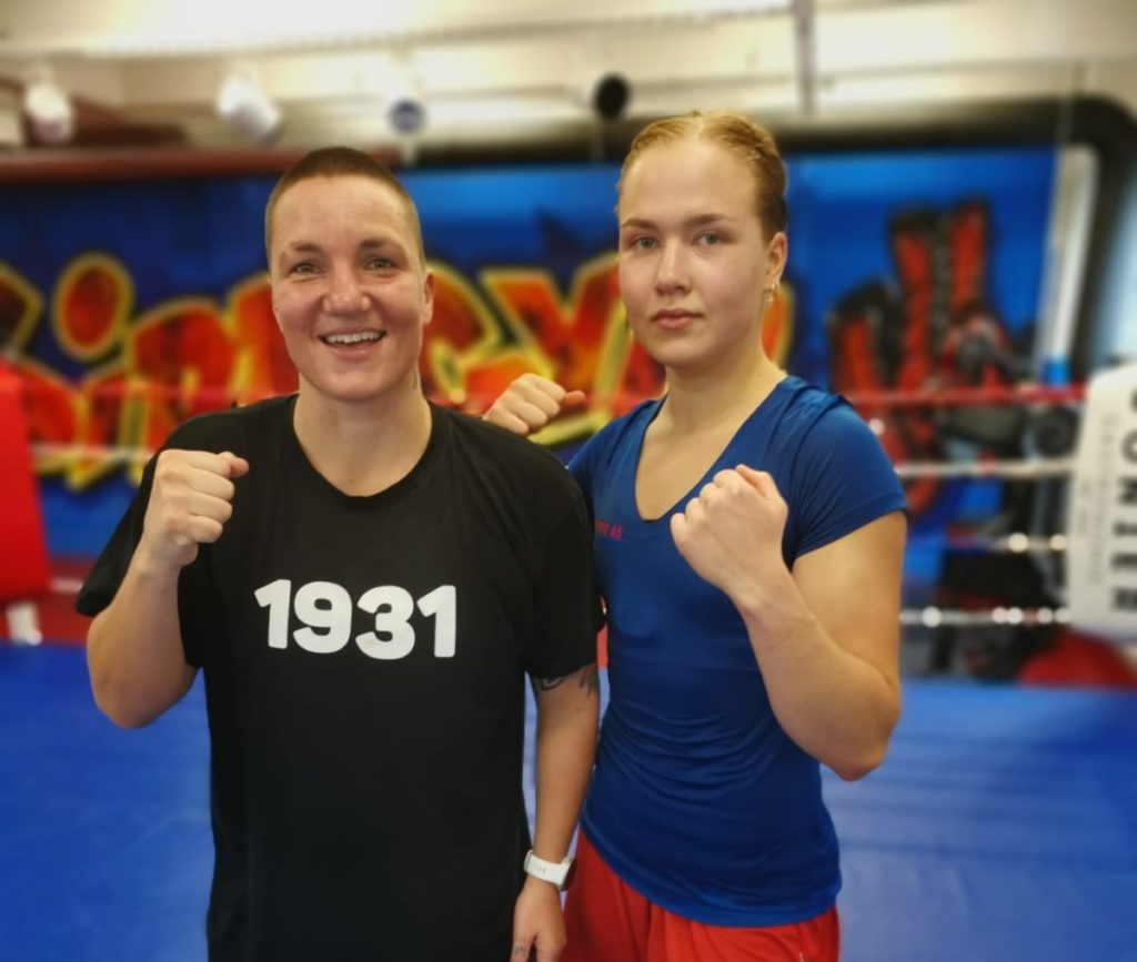 Elina Gustafsson og jeg etter sparring i Helsinki.